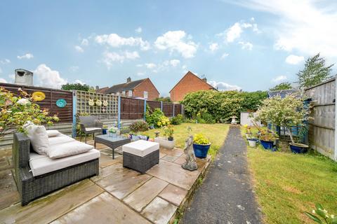 106 Ash Grove, Harefield, Uxbridge, UB9 6EZ