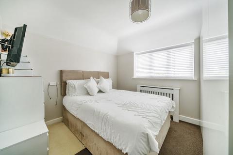 2 bedroom end of terrace house for sale, Cramptons Road, Kent TN14