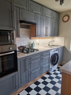 2 bedroom flat to rent, Waters Close, Edinburgh EH6