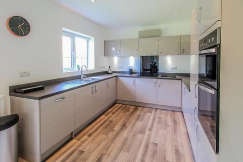 4 bedroom detached house for sale, Holst Gardens, Moulton,