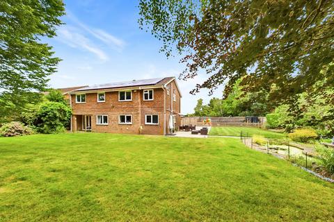 5 bedroom detached house for sale, Beamish Way, Winslow