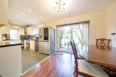 8 Springfield Gardens, Ruislip, HA4 9TQ