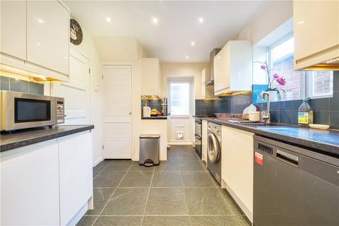 8 Springfield Gardens, Ruislip, HA4 9TQ