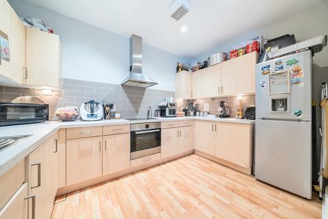 2 bedroom apartment for sale, Desvignes Drive, London, Lewisham