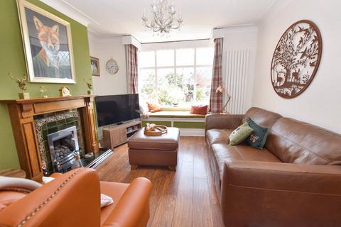 3 bedroom semi-detached house for sale, Walsh Lane, Leeds, West Yorkshire