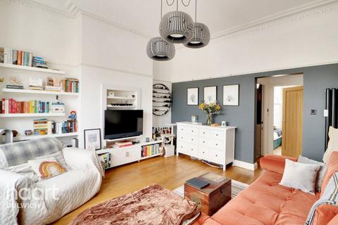 1 bedroom apartment for sale, Rosendale Road, London