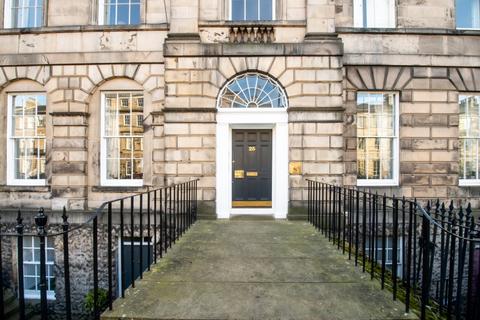 2 bedroom flat to rent, Great King Street, Edinburgh EH3