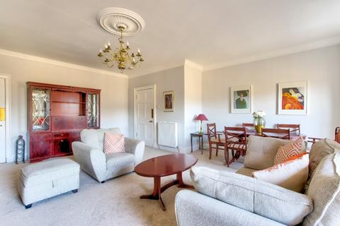 2 bedroom flat to rent, Great King Street, Edinburgh EH3