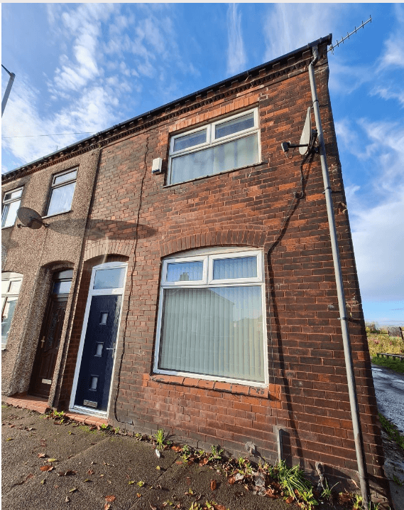 Kirkhall lane, leigh, wn7 5 rp