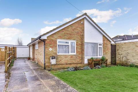 2 bedroom detached bungalow for sale, Grayswood Avenue, Bracklesham Bay, PO20