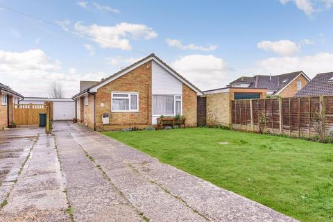 2 bedroom detached bungalow for sale, Grayswood Avenue, Bracklesham Bay, PO20