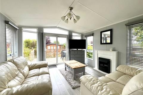 2 bedroom bungalow for sale, Farley Green, Albury, Guildford, Surrey, GU5