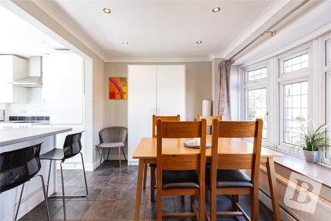 7 Leconfield Walk, Hornchurch, RM12 6NZ