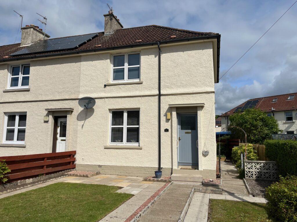 82 Firs Crescent, Bannockburn, FK7 0AG 2 bed end of terrace house to