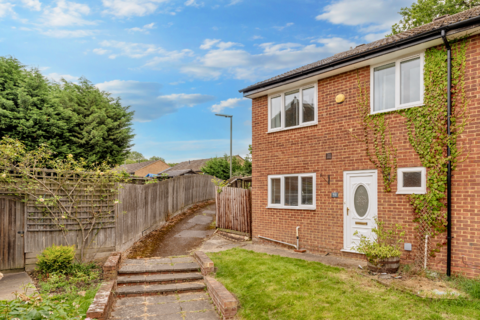 4 bedroom end of terrace house for sale, Spencer Way, Redhill, Surrey, RH1