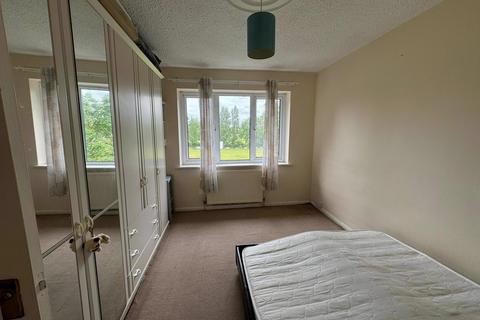 3 bedroom flat to rent, 41 Elcock Drive, Birmingham, B42