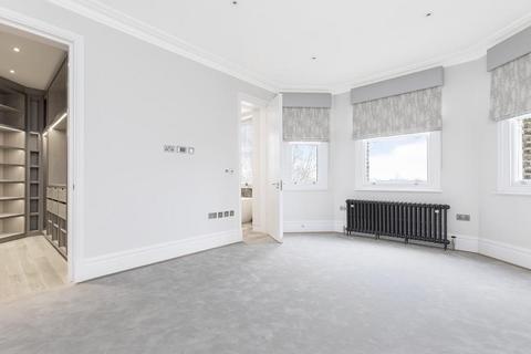 4 bedroom apartment to rent, Oakwood Court, Abbotsbury Road, Kensington, W14