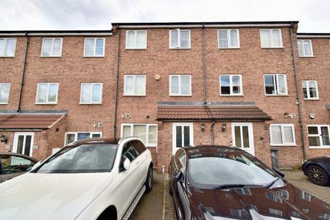 5 bedroom terraced house for sale, Harleston Close, Leicester, LE5