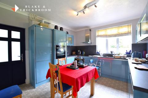 4 bedroom detached house for sale, Albert Gardens, Clacton-on-Sea