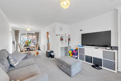 5 Clare Way, Bexleyheath, DA7 5JU