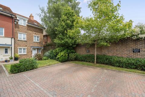 4 bedroom end of terrace house for sale, Hunters Place, Hindhead, GU26