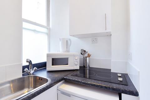 1 bedroom apartment to rent, Hill Street, London, W1J