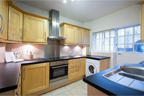 2 bedroom flat to rent, Fulham Road, South Kensington, London, SW3