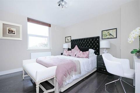 undefined, St. John's Wood Park, St. John's Wood, London, NW8