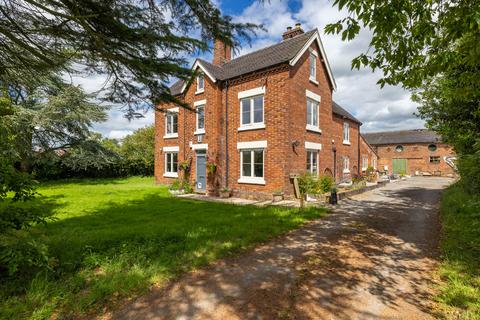 5 bedroom farm house for sale, Fields Farm, Warmingham Road