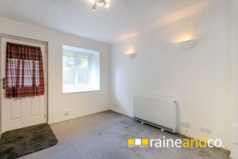 1 bedroom cluster house for sale, Hanover Walk, Hatfield