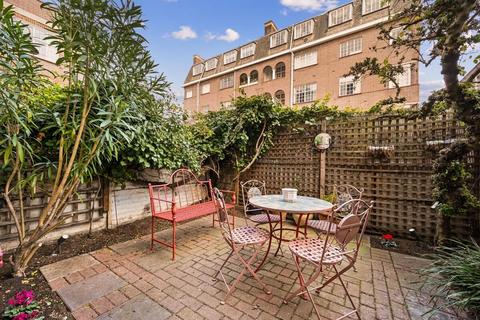 1 bedroom ground floor flat to rent, Jubilee Place, Chelsea SW3