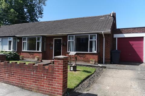 2 bedroom bungalow to rent, Southfield Road, Benton, Newcastle upon Tyne, NE12