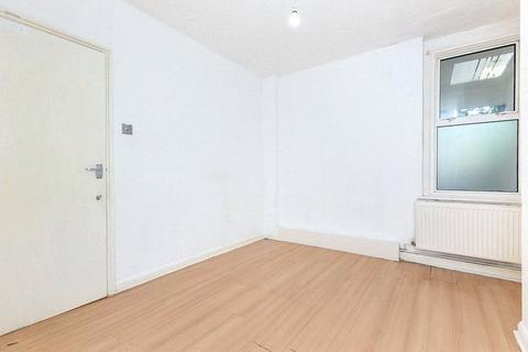 2 bedroom maisonette to rent, Milton Road, Croydon, CR0