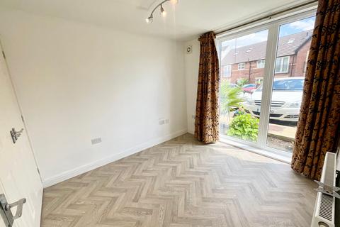 1 bedroom flat for sale, Oulton Road, Stone, ST15