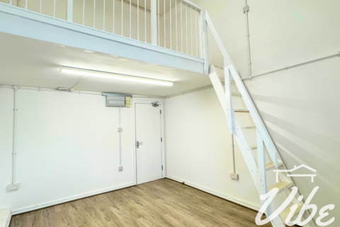 Industrial unit to rent, Grosvenor Way, London E5