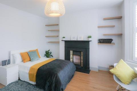 Apartment to rent, Beechfield Road London SE6