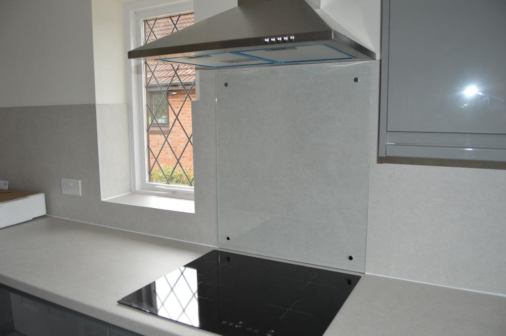 Hob and  extractor hood