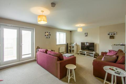 4 bedroom townhouse to rent, Drake Road, Yeovil