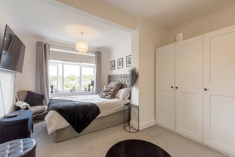 10 Somerhill Avenue, Sidcup, DA15 9JX