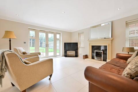 5 bedroom detached house to rent, WOKING, SURREY, GU21, Woking, GU21