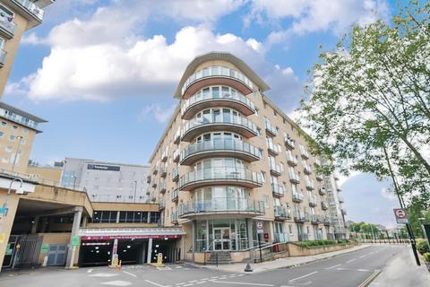 2 bedroom apartment for sale, Bergenia House, Bedfont Lane, Feltham, TW13