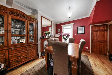 39 Elizabeth Road, London, E6 1BW