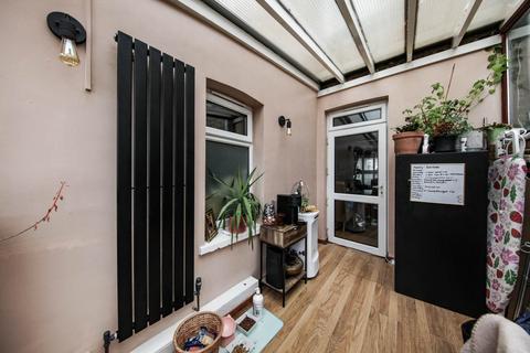 39 Elizabeth Road, London, E6 1BW