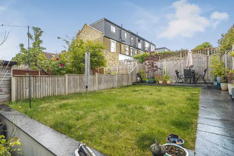 3 bedroom terraced house for sale, Chudleigh Road, London