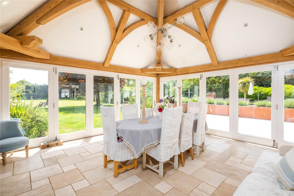 Breakfast Room