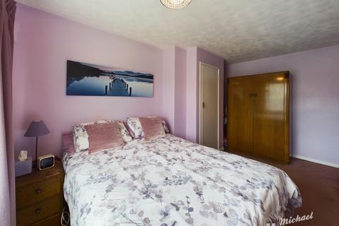 21 Bragenham Side, Stoke Hammond, Milton Keynes, MK17 9DB