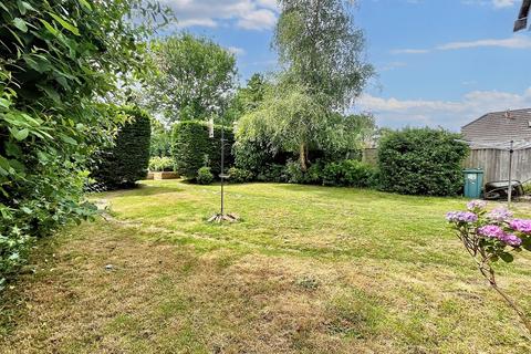 15 Cheam Road, Broadstone, BH18 9HB