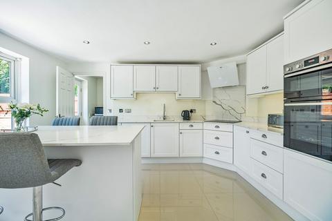 4 bedroom detached house for sale, Grove Close, Epsom KT19