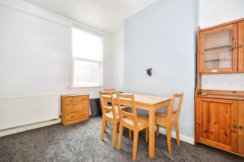 4 bedroom terraced house to rent, Harford Street, Middlesbrough TS1