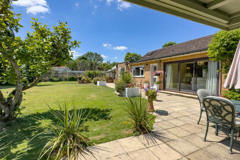 4 bedroom bungalow for sale, Marlborough Drive, Witney OX29